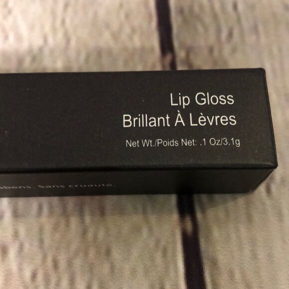 Laritzy Cosmetics Lip Gloss Paraben Free Vibe New in Box - Picture 5 of 10